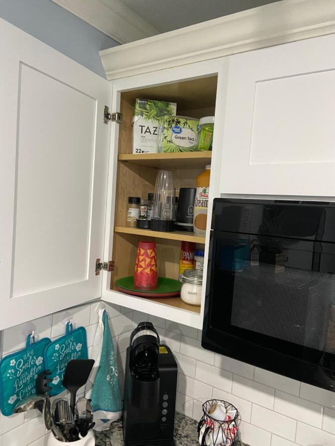 Lovely Unit With Independent Entrance # 1 Apartment